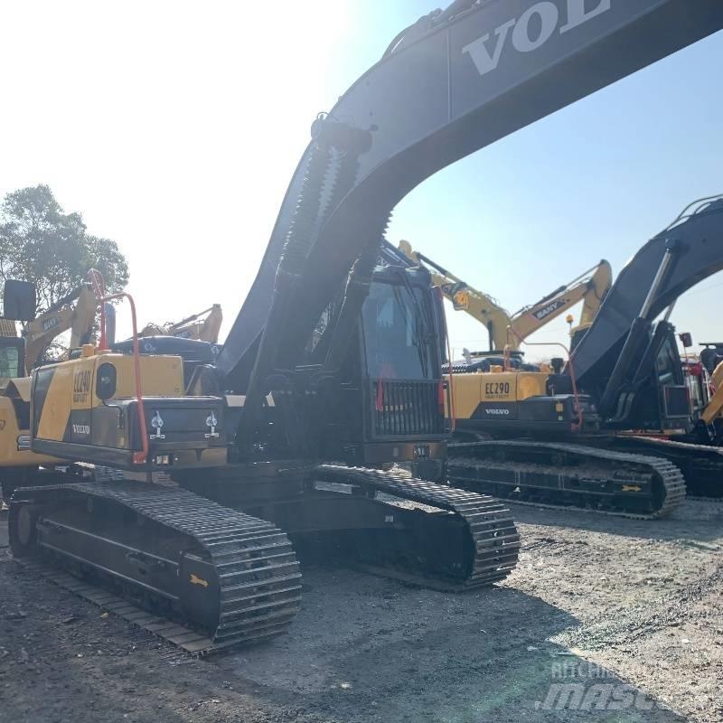 Volvo EC 240 Raupenbagger