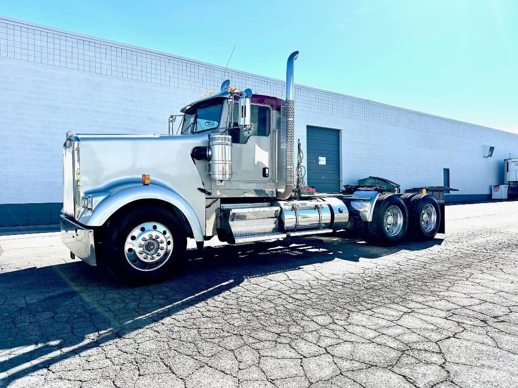 Kenworth W 900 L Sattelzugmaschinen