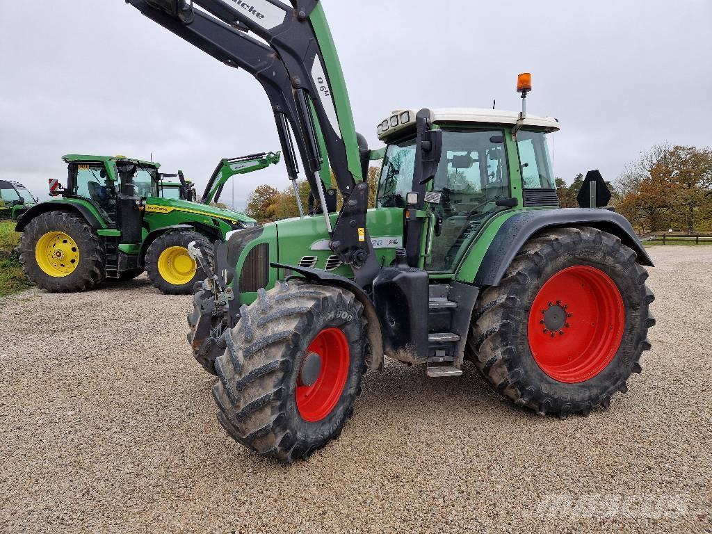 Fendt 820 GPS Traktoren