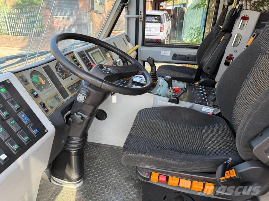 MAN X 1000 , 8 x 8 Löschfahrzeuge