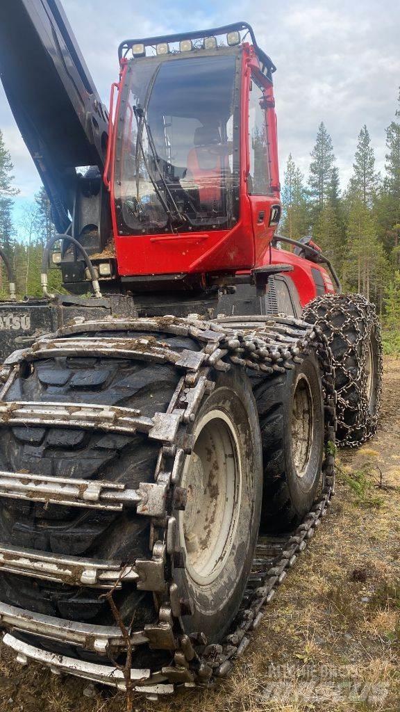 Komatsu 951 Harvester