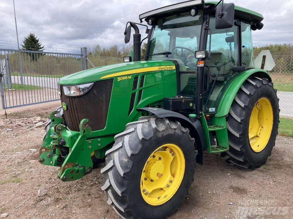 John Deere 5085 M Traktoren