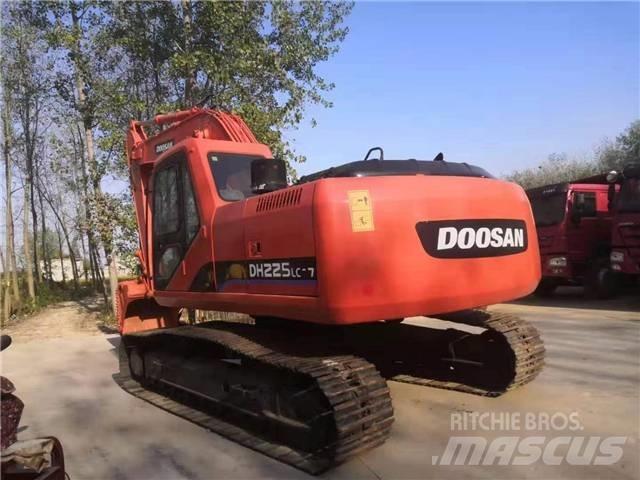 Doosan DH225 Raupenbagger