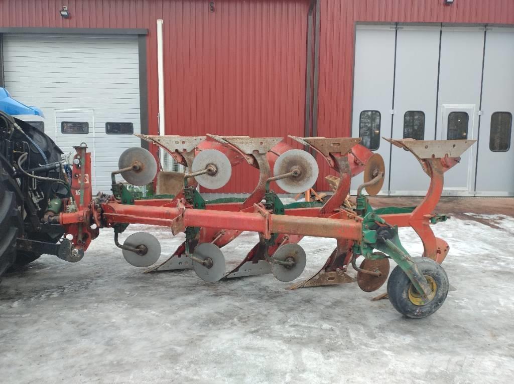 Kverneland E160 4x16 Schneeschilde und -pflüge