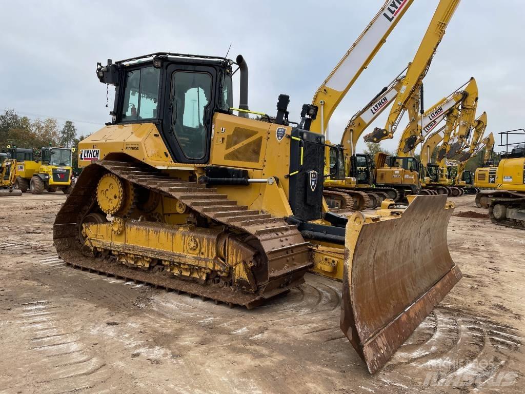 CAT D 5 Bulldozer