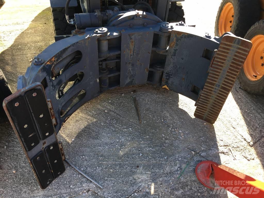 Komatsu RSA302 Rollenklammer