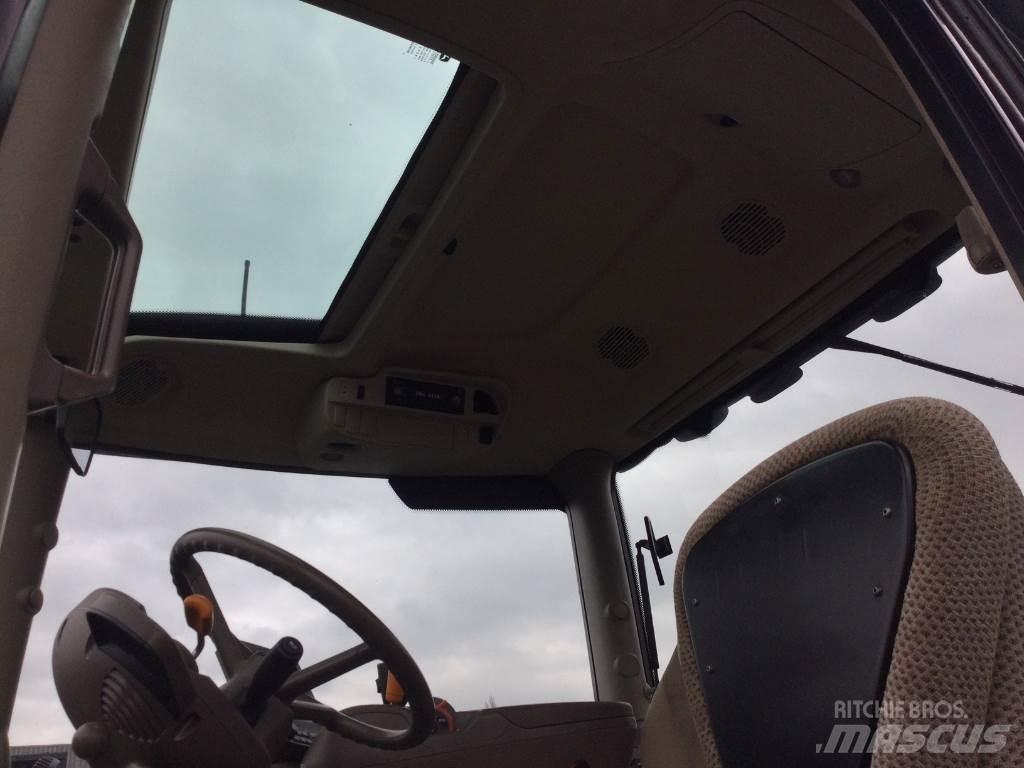 John Deere 6130R Traktoren