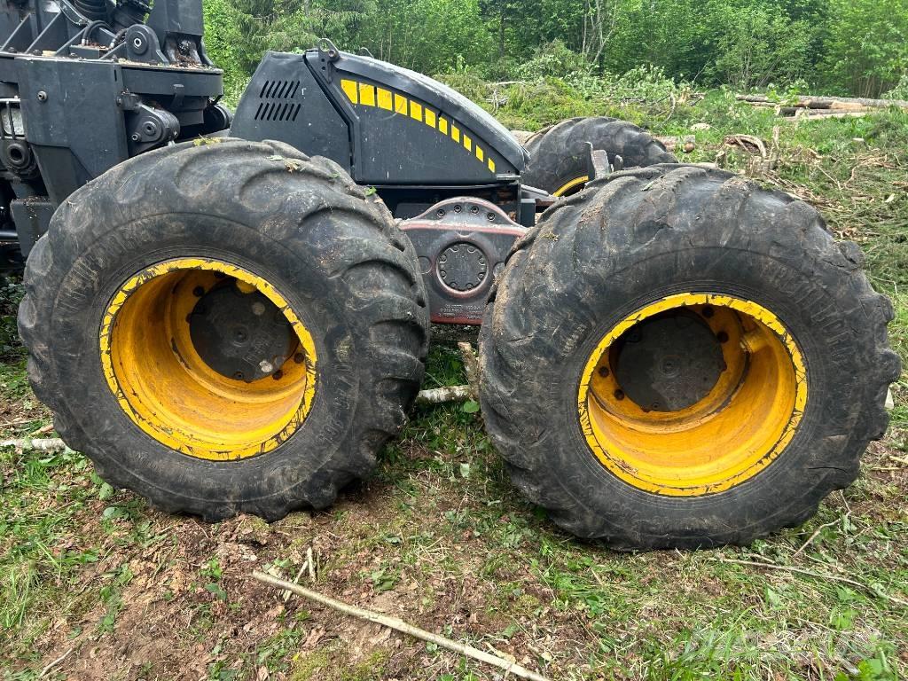 Ponsse Fox Harvester