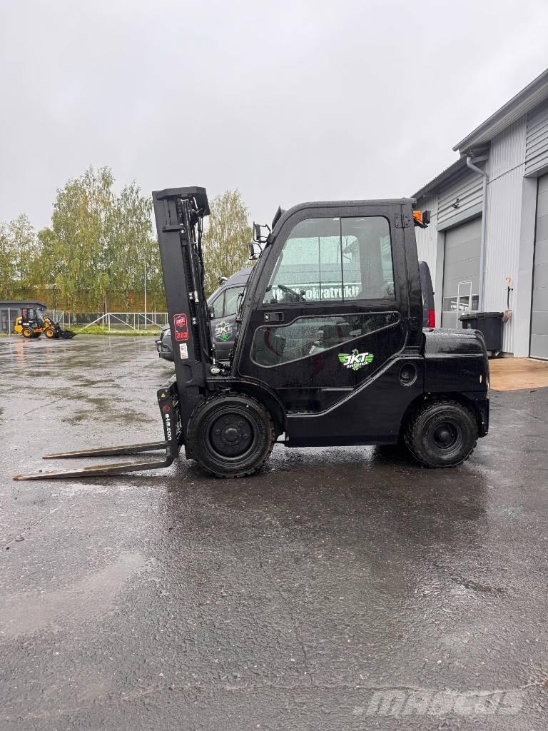 Toyota 02-8 FDF 30 Diesel heftrucks