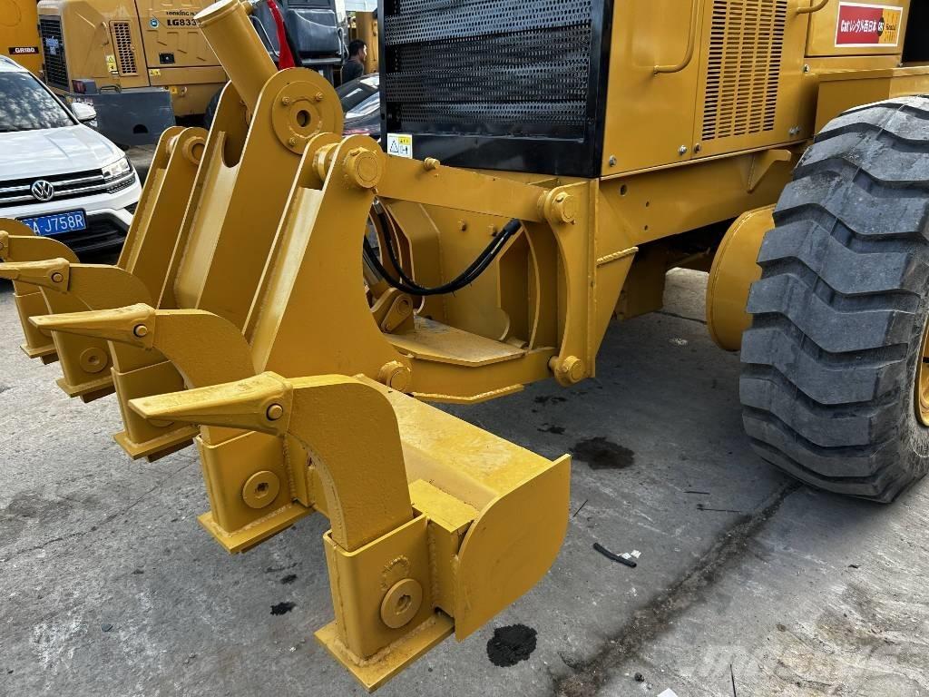 CAT 140H Grader