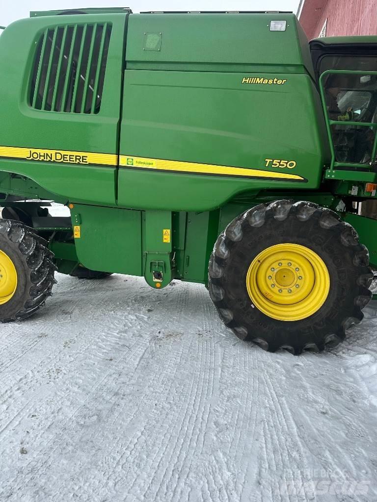 John Deere T550 Mähdrescher