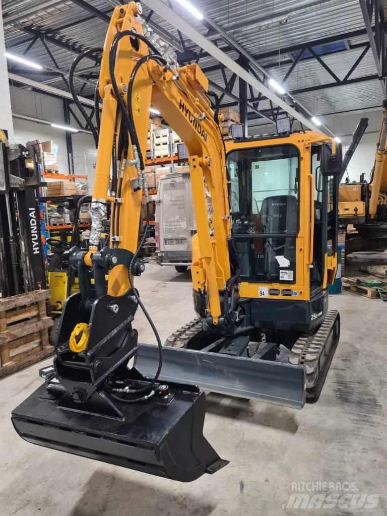 Hyundai R25-9AK Minibagger < 7t