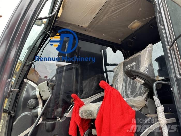 Hyundai R220-9S Raupenbagger