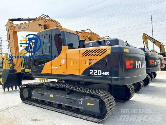 Hyundai R220-9S Raupenbagger