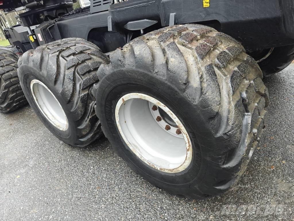 Komatsu 901 XC Harvester