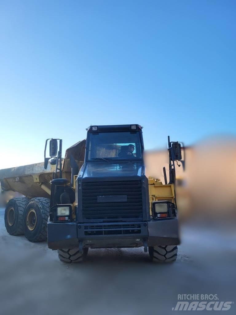 Komatsu HM 300 Dumper - Knickgelenk