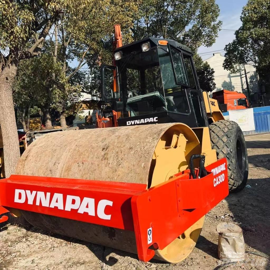 Dynapac CA 30 D Walzenzüge