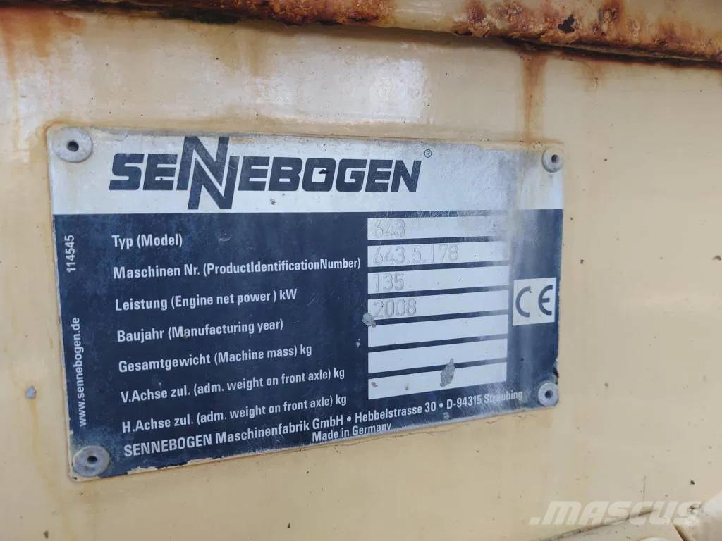 Sennebogen 643 R Raupenkrane