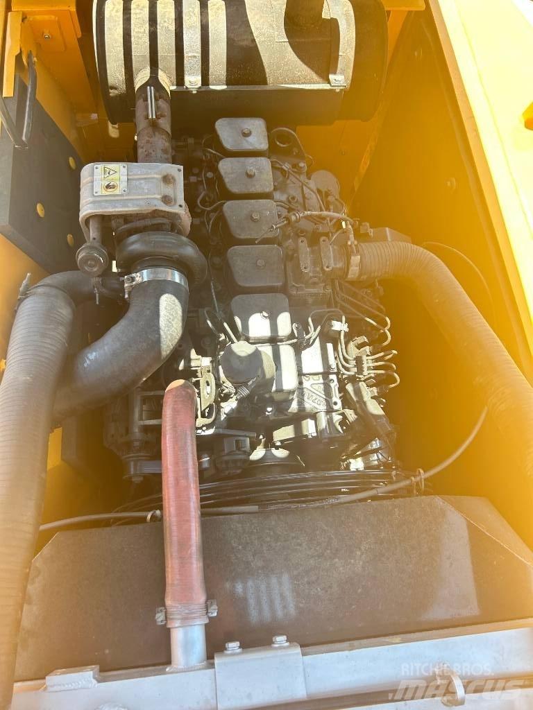 Hyundai 210w-9 Mobilbagger