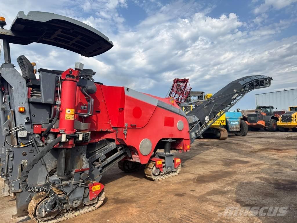 Wirtgen W 100 F Asphaltfräsen
