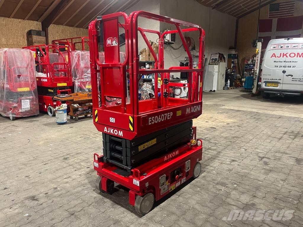 Magni ES 0607 DC Scheren-Arbeitsbühnen