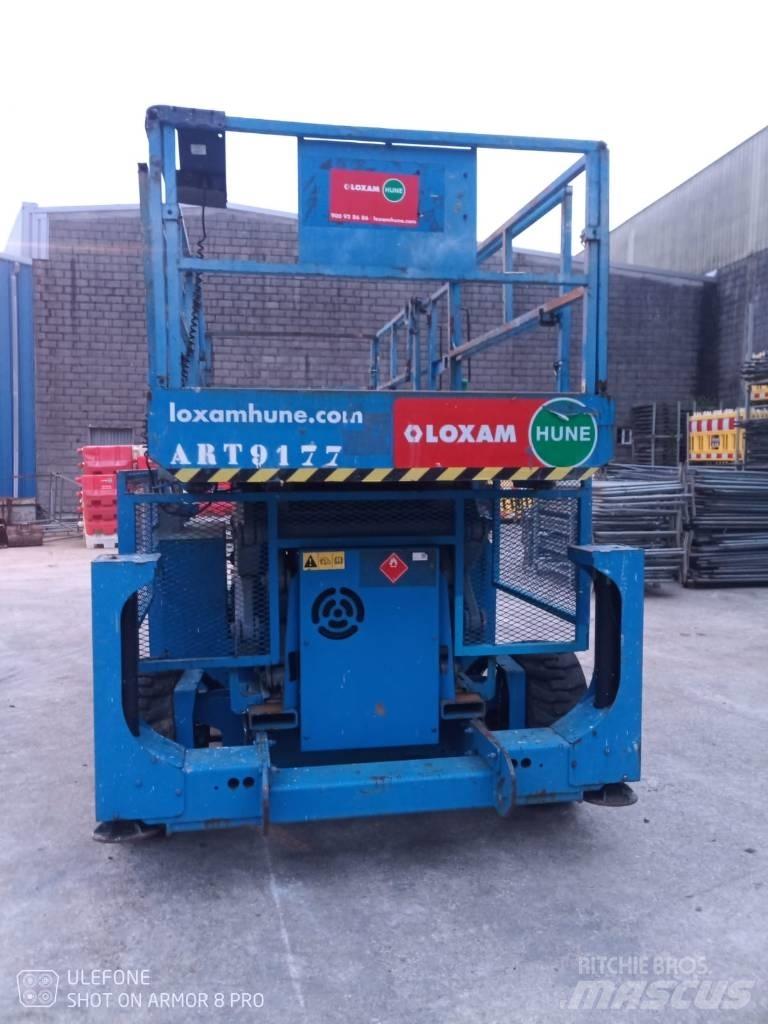 Genie GS 4390 RT Scheren-Arbeitsbühnen