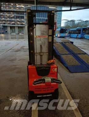 Toyota BT SWE 120 L Hand stapelaars