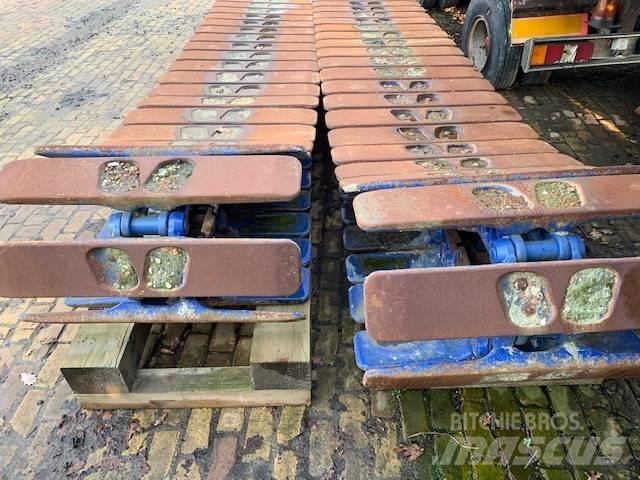Sennebogen Tracks Ketten