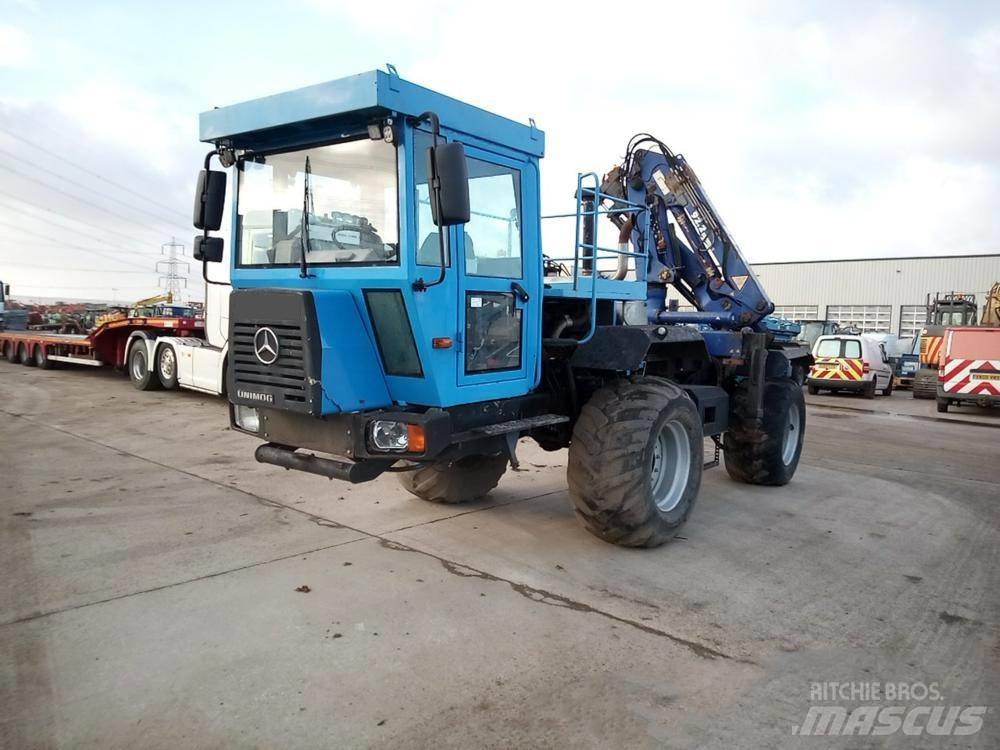 Mercedes-Benz Unimog Kranwagen