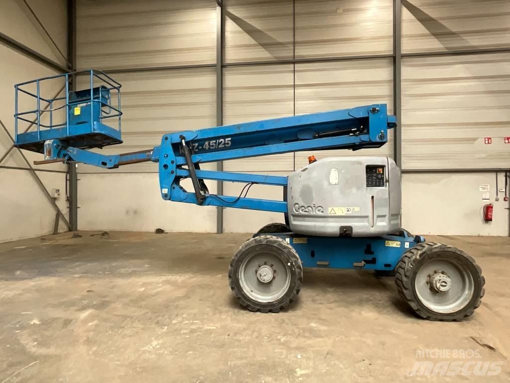 Genie Z 45/25 Gelenkteleskoparbeitsbühnen