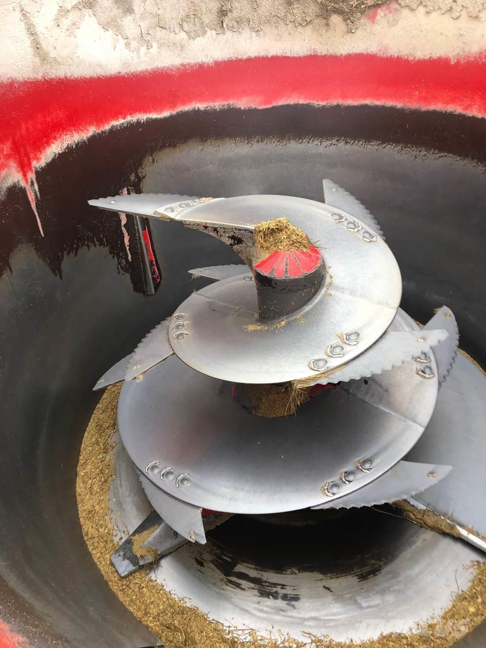 Vicon AVM 12 Feeder