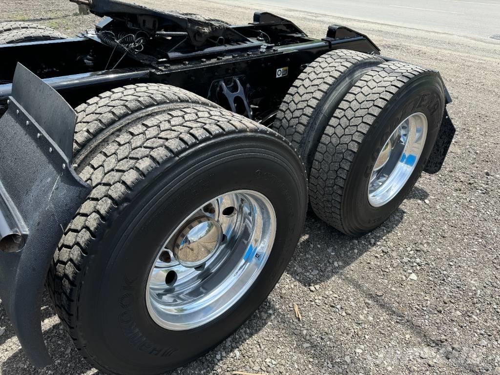 Kenworth T 680 Sattelzugmaschinen