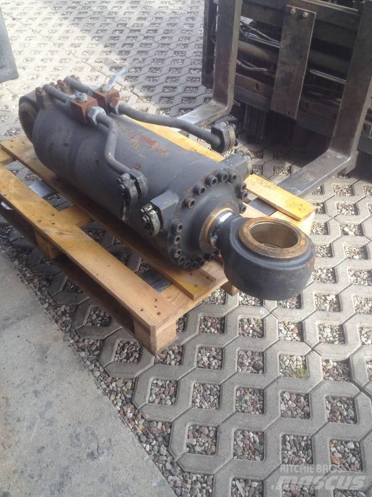  Siłownik Volvo 220 E Radlader