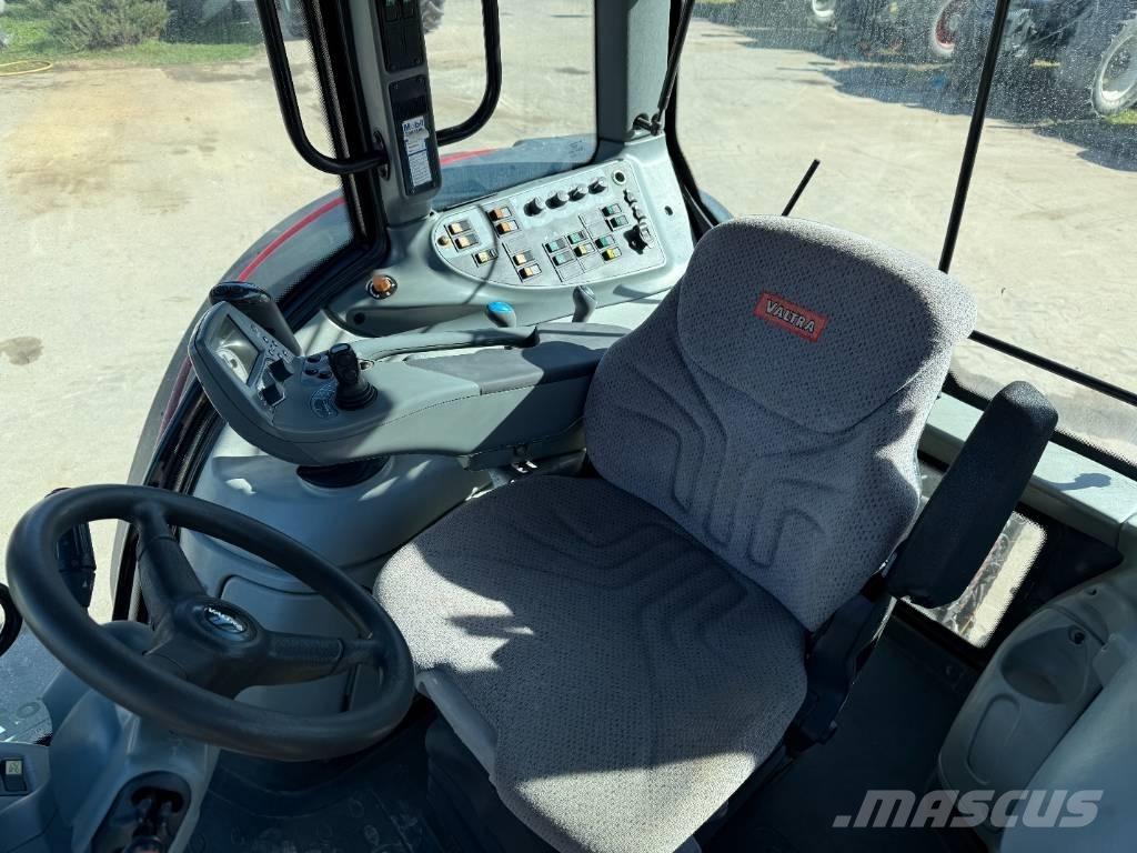 Valtra T 191 Traktoren
