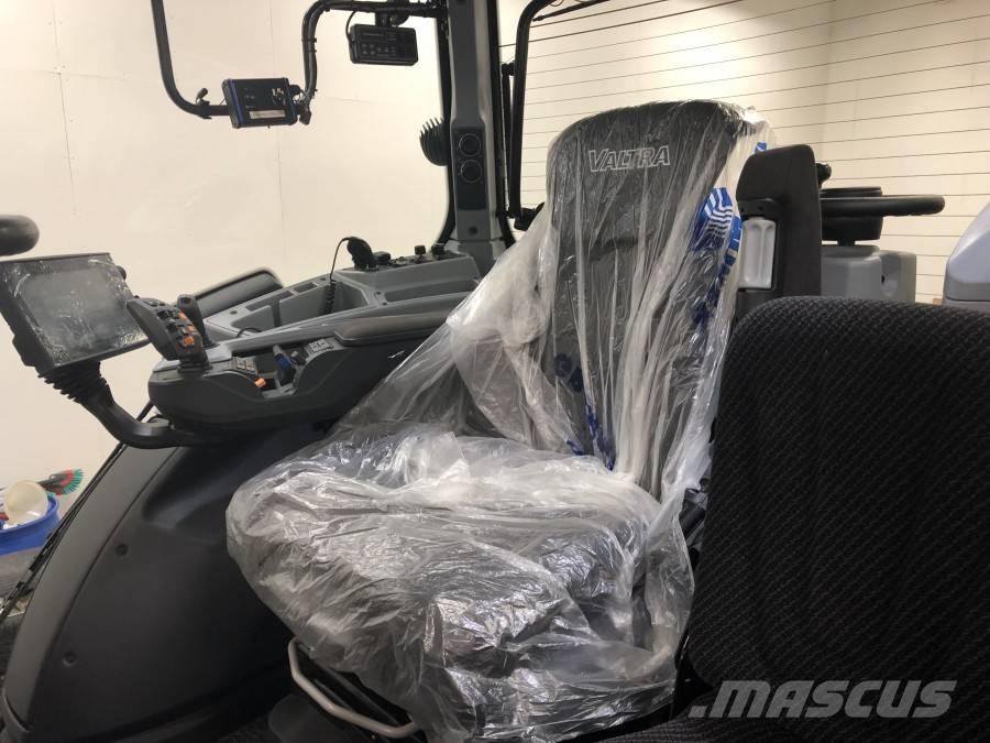 Valtra T 234 Traktoren