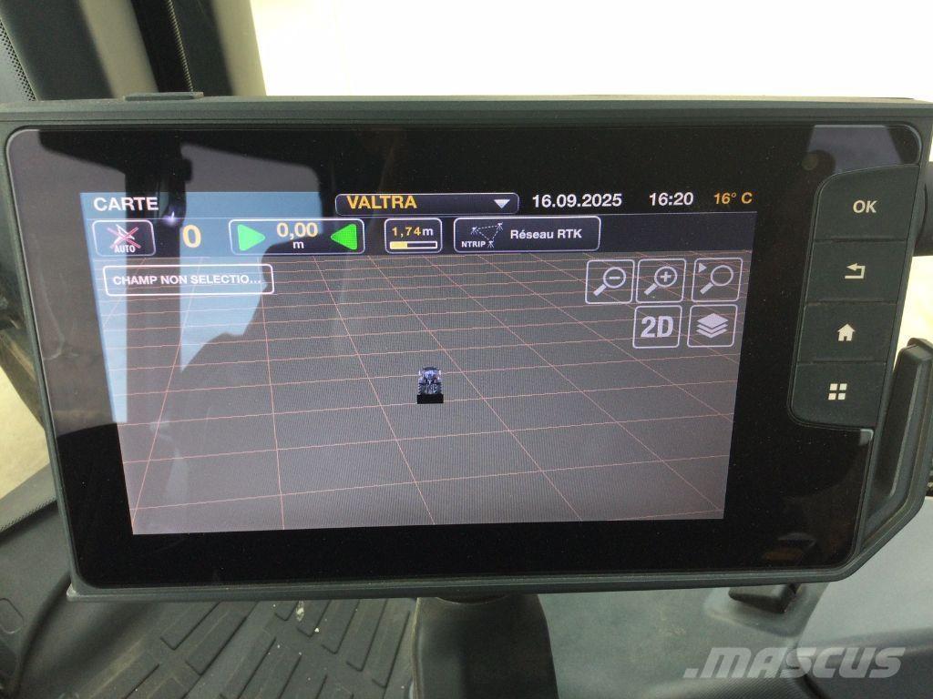 Valtra Q265 Traktoren