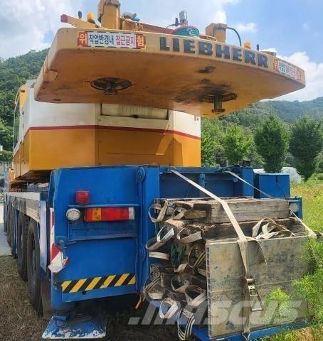 Liebherr LTM 1120 Kranen voor alle terreinen
