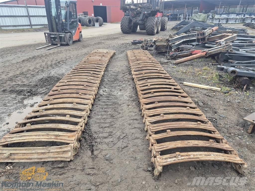 Clark TXL 800x26.5 Fahrwerke / Gummiketten