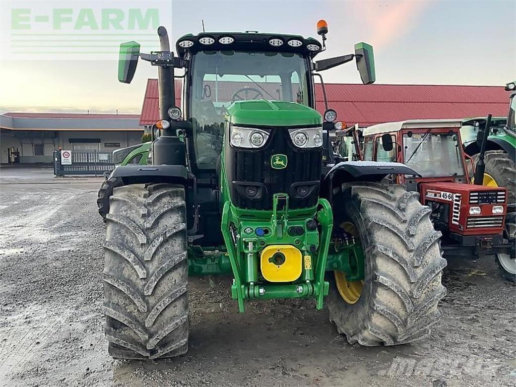 John Deere 6r 215 Traktoren