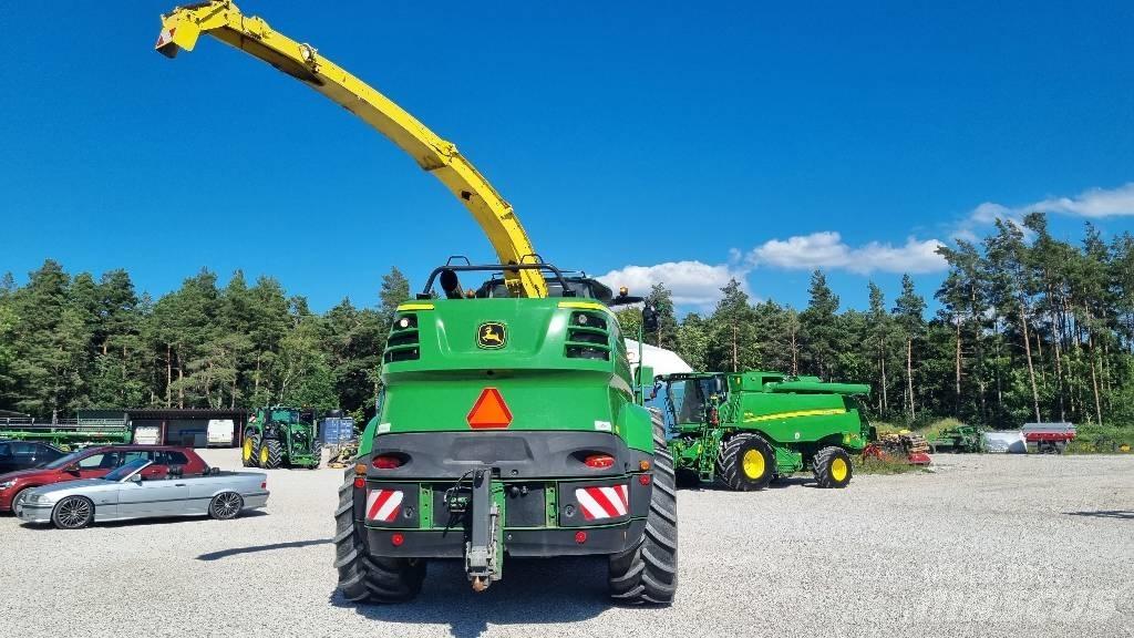 John Deere 8700i Selbstfahrende Häcksler