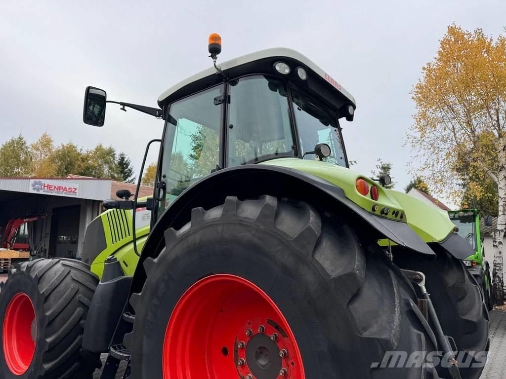 CLAAS AXION 850 CIS Traktoren