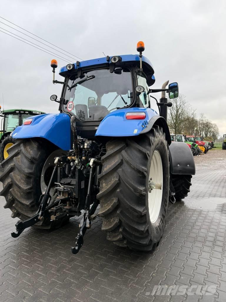 New Holland T 7040 Traktoren