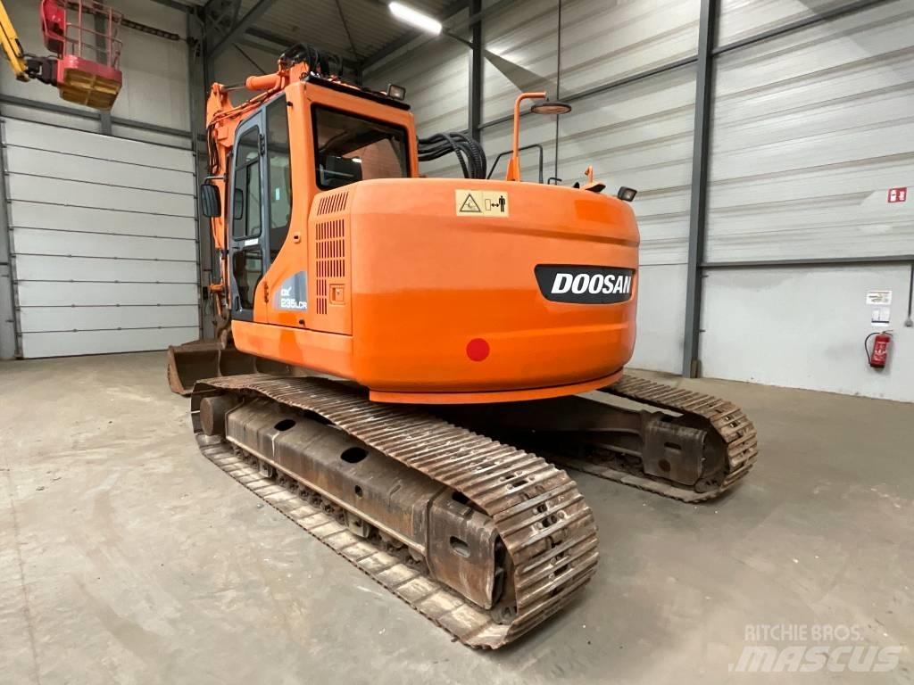 Doosan DX 235 LCR Raupenbagger