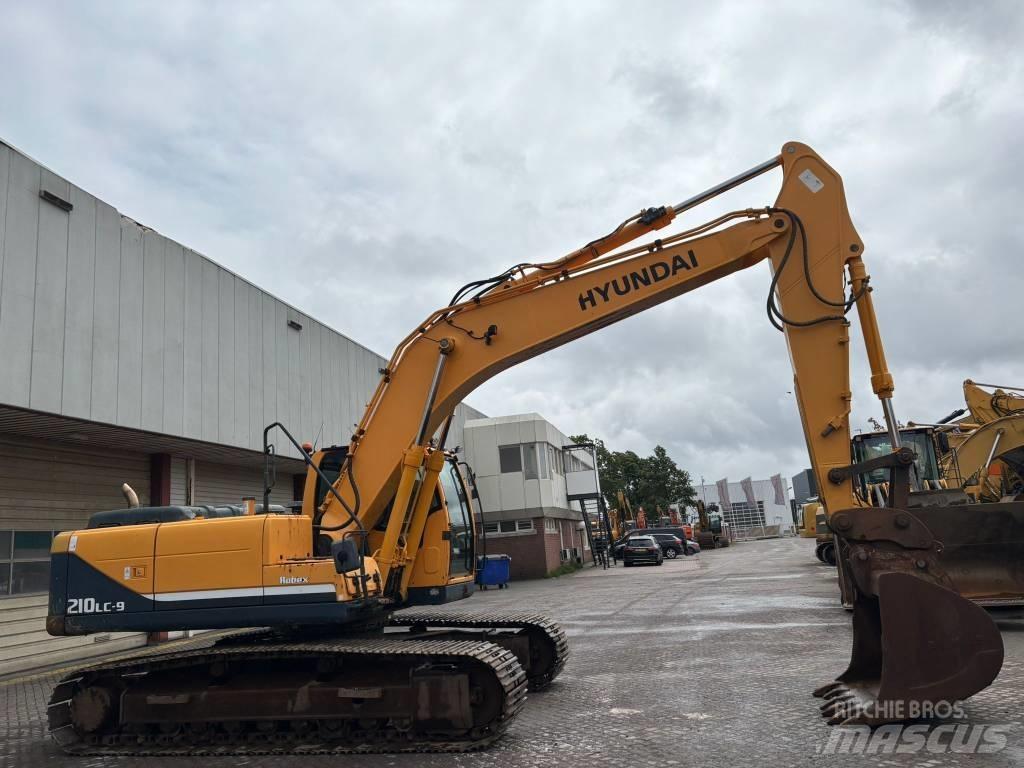 Hyundai 210 Raupenbagger