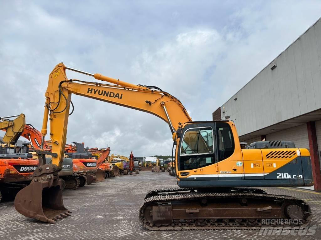 Hyundai 210 Raupenbagger