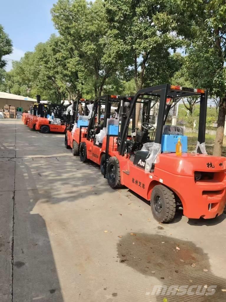 Hangcha CPCD 35 Diesel heftrucks