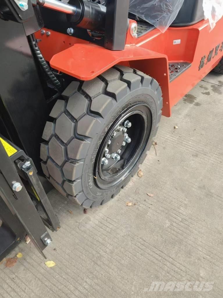 Hangcha CPCD 35 Diesel heftrucks