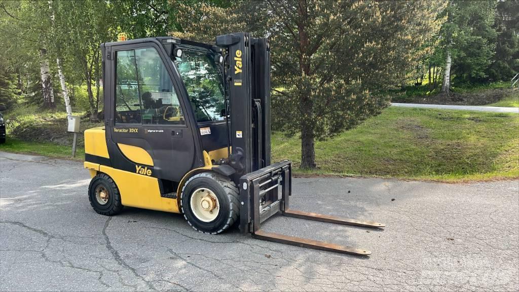 Yale GDP30VX Diesel heftrucks