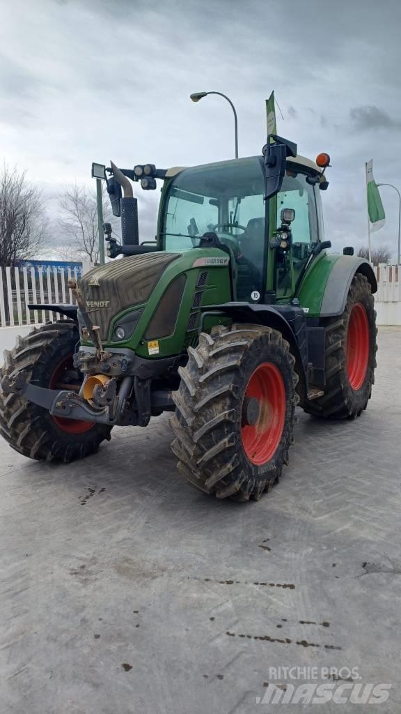 Fendt 512 Traktoren