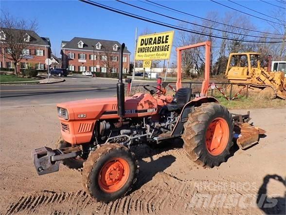 Kubota L355SS Traktoren